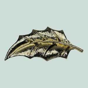 Vintage Gold Tone Leaf Brooch Textured Botanical Pin Nature Design